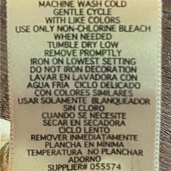 SOPHIA by DELICATES Silky Gold Robe with Floral Rose Print and Tie Belt, Medium - Picture 9 of 9